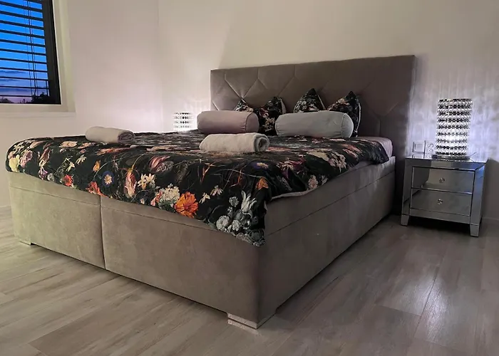 Modern Close To Tram And Airport, Free Parking Apartamento *