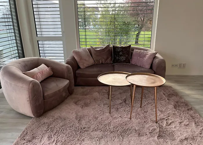 Apartamento Modern Close To Tram And Airport, Free Parking